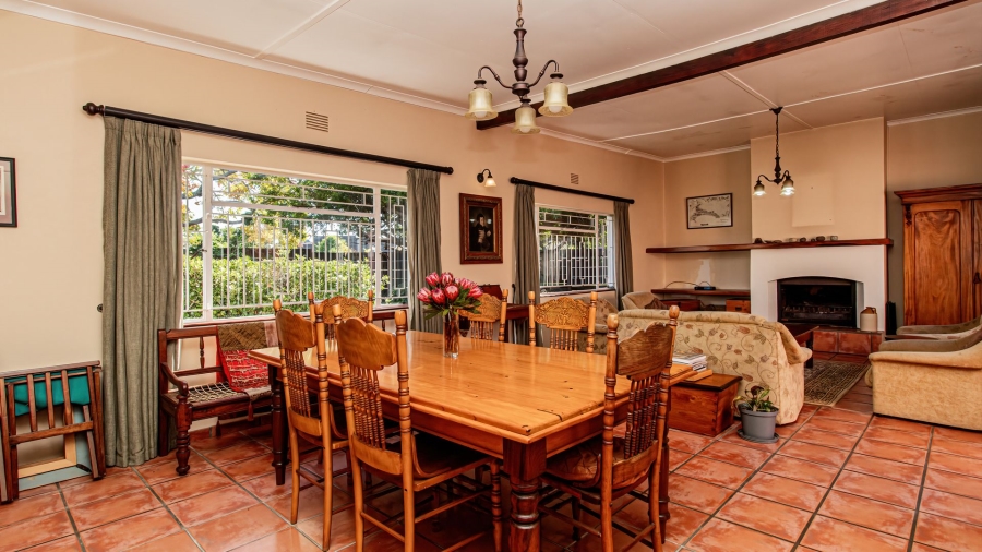 5 Bedroom Property for Sale in The Island Western Cape